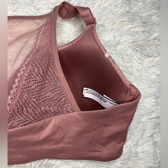 Victoria’s Secret front close bra 36DD - Picture 9 of 16